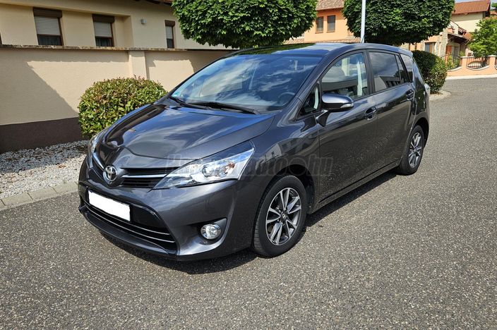 TOYOTA VERSO 1.8 Style Navi