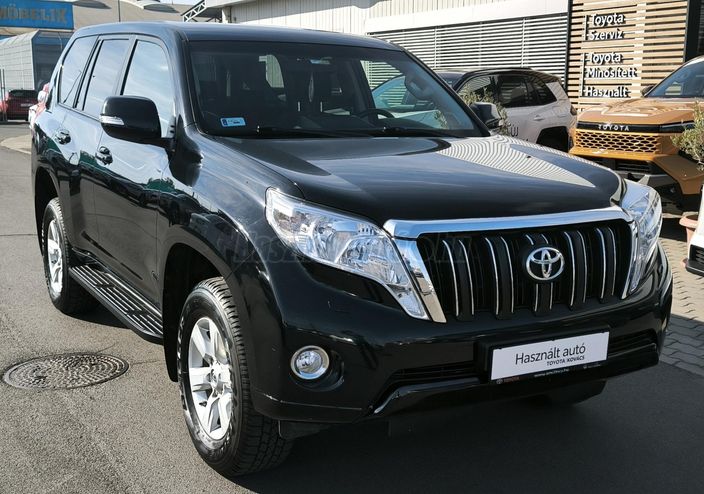 TOYOTA LAND CRUISER Prado 2.8 D-4D Legend