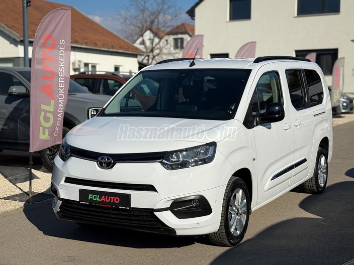 TOYOTA PROACE City Verso 1.5D VIP L2H1 [7 személy]