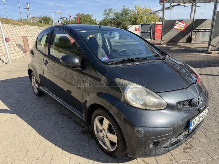 TOYOTA AYGO 1.0 AC