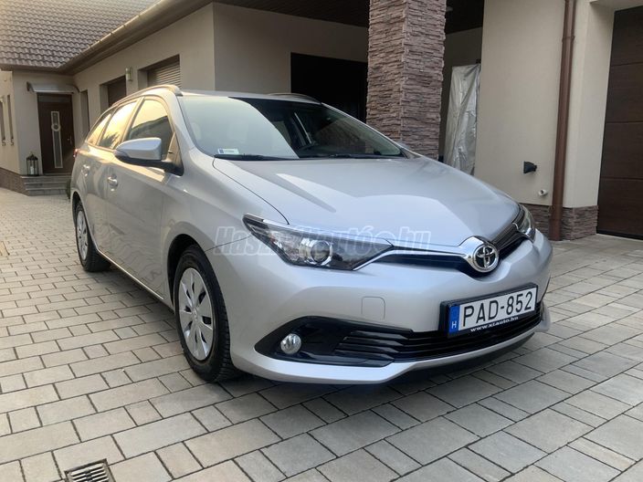 TOYOTA AURIS Touring Sports 1.33 Active Trend