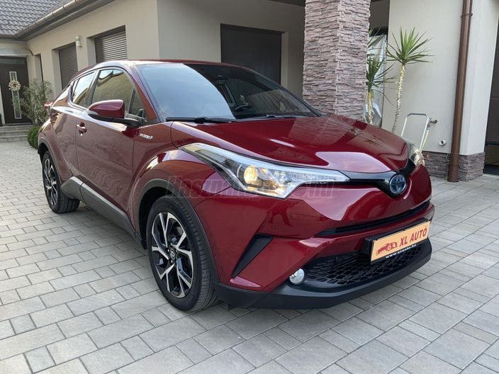 TOYOTA C-HR 1.8 Hybrid Dynamic e-CVT
