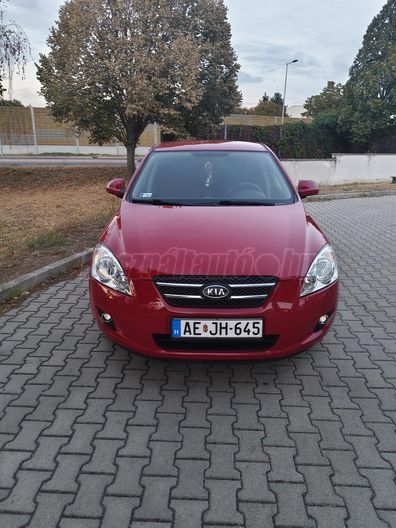 KIA CEE'D 1.4 EX Limited