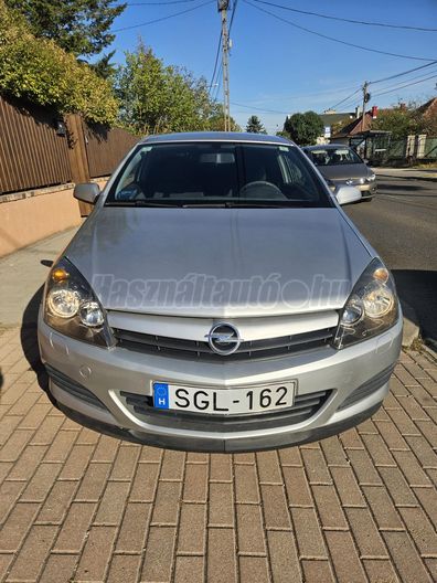 OPEL ASTRA H 1.6 GTC Cosmo