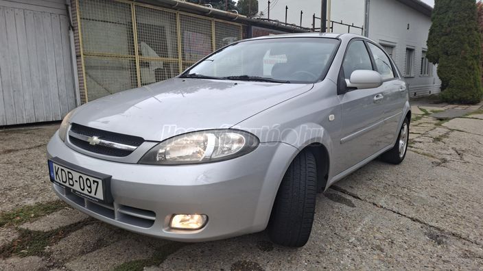 CHEVROLET LACETTI 1.4 16V Elite AC