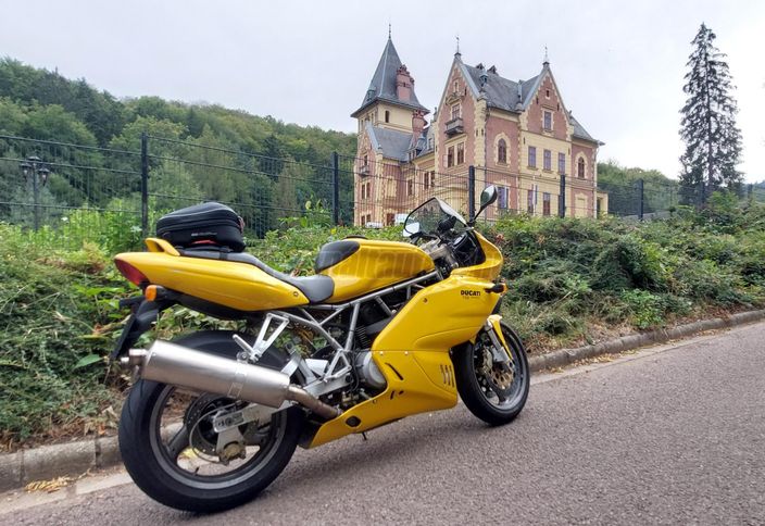 DUCATI 750 SS
