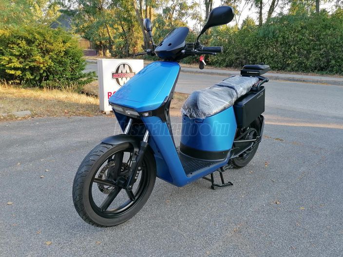 WOW 775