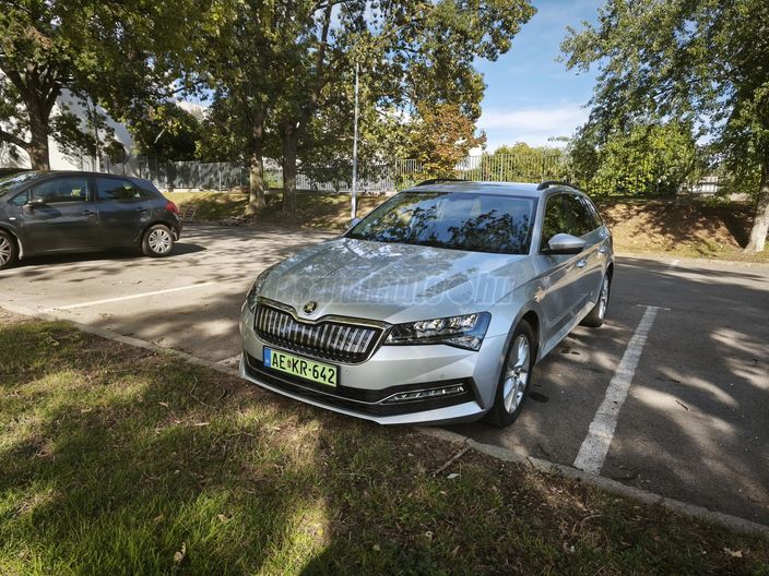 SKODA SUPERB Combi 1.4 TSI iV PHEV Ambition DSG