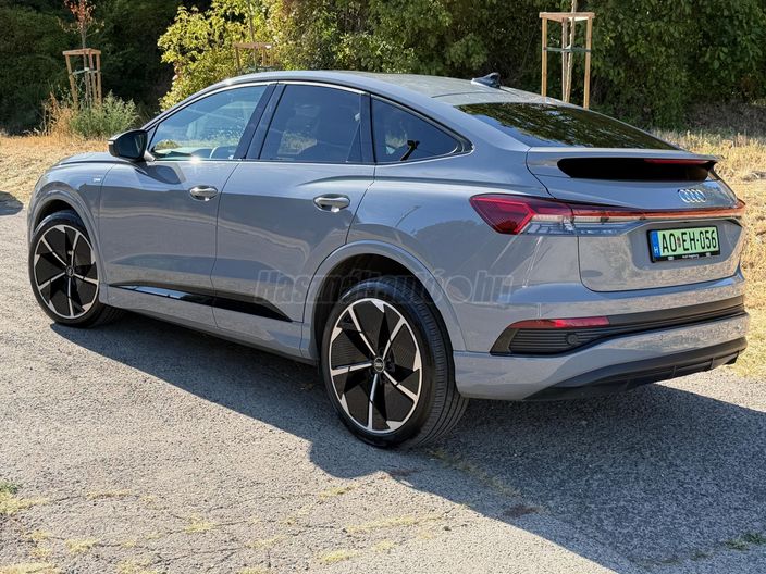 AUDI Q4 e-tron Sportback 50 quattro (Automata)