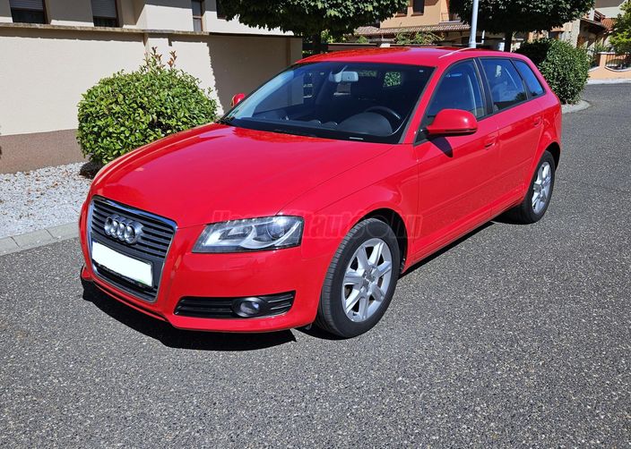 AUDI A3 1.6 Attraction Limited
