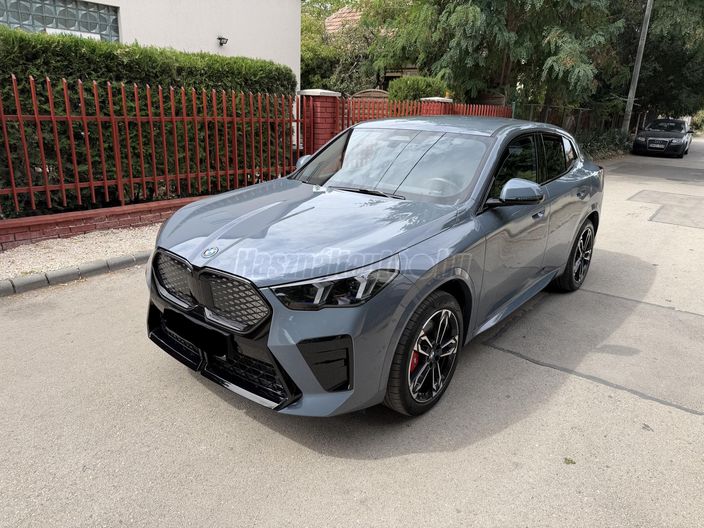 BMW IX2 eDrive 20 64,8kWh