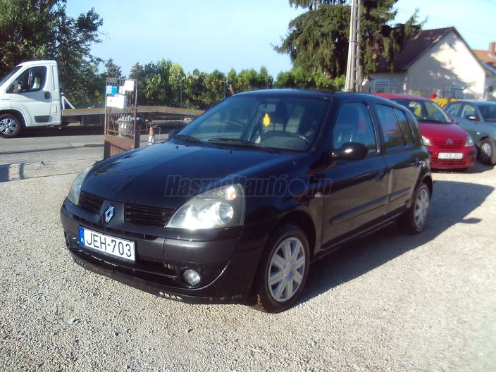 RENAULT CLIO 1.4 16V Dynamique Luxe