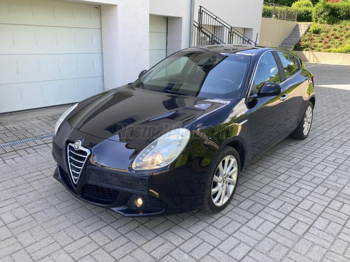 ALFA ROMEO GIULIETTA 1.6 JTDM-2 Distinctive