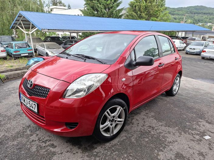 TOYOTA YARIS 1.0 998 Ice