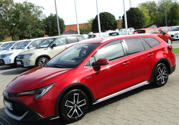 TOYOTA COROLLA Touring Sports 1.8 Hybrid Trek e-CVT