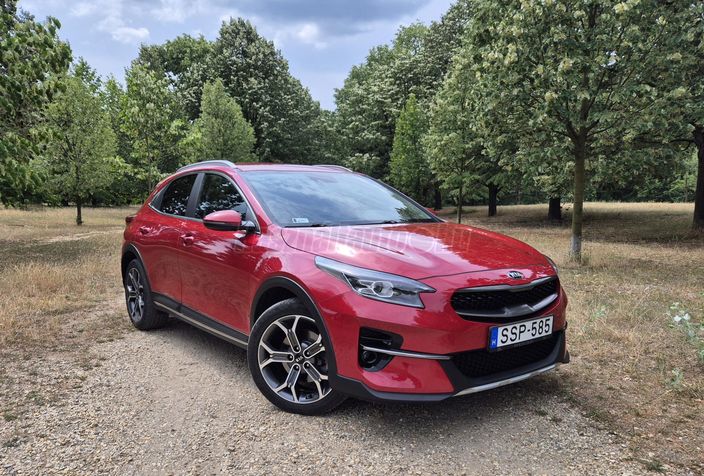 KIA XCEED 1.5 T-GDI Hybrid X-Gold DCT