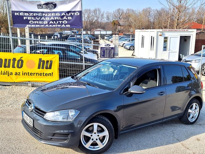 VOLKSWAGEN GOLF VII 1.2 TSI BMT Trendline