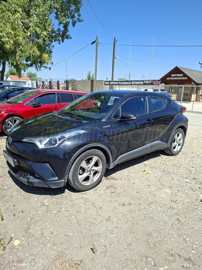 TOYOTA C-HR 1.8 Hybrid Style e-CVT