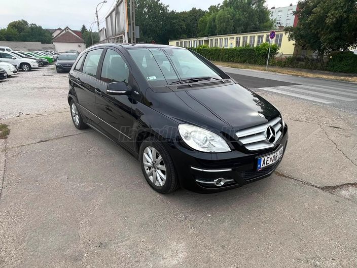 MERCEDES-BENZ B 180 BlueEFFICIENCY