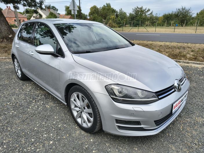 VOLKSWAGEN GOLF VII 2.0 TDI Highline