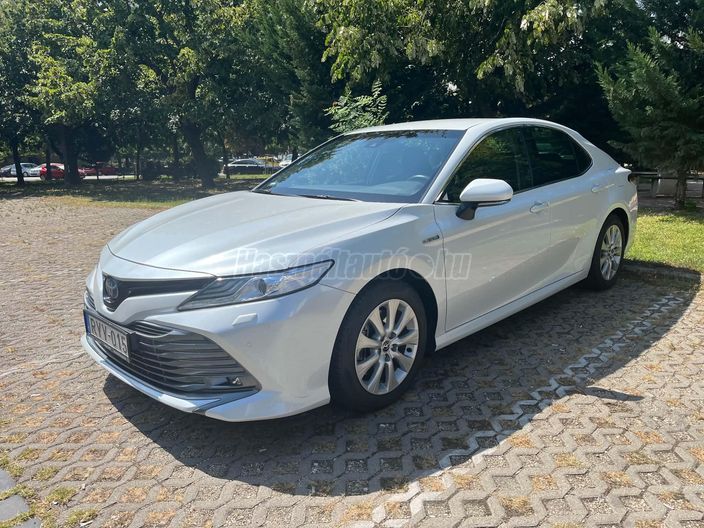 TOYOTA CAMRY 2.5 Hybrid Executive CVT