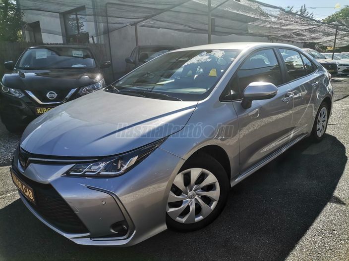 TOYOTA COROLLA Sedan 1.5 Active plus