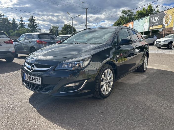 OPEL ASTRA J Sports Tourer 1.4 T Cosmo