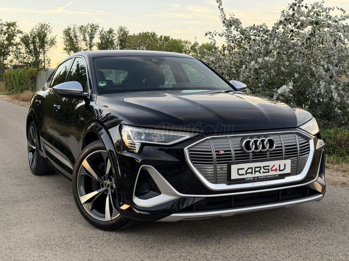 AUDI E-TRON 60 S quattro (Automata)