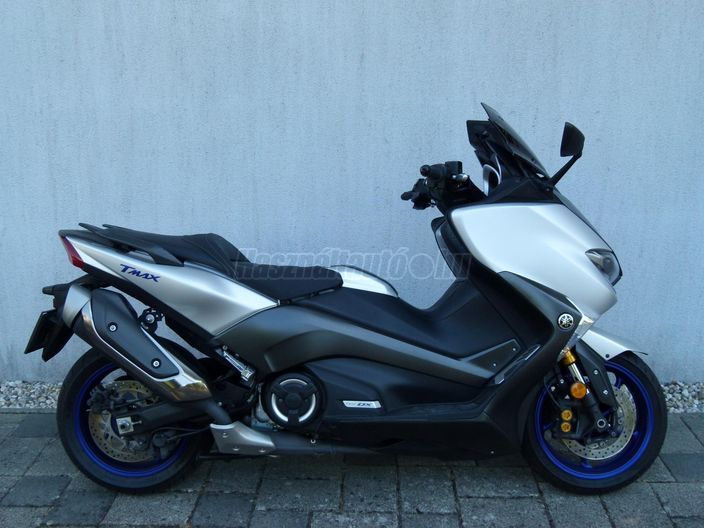 YAMAHA TMAX 500