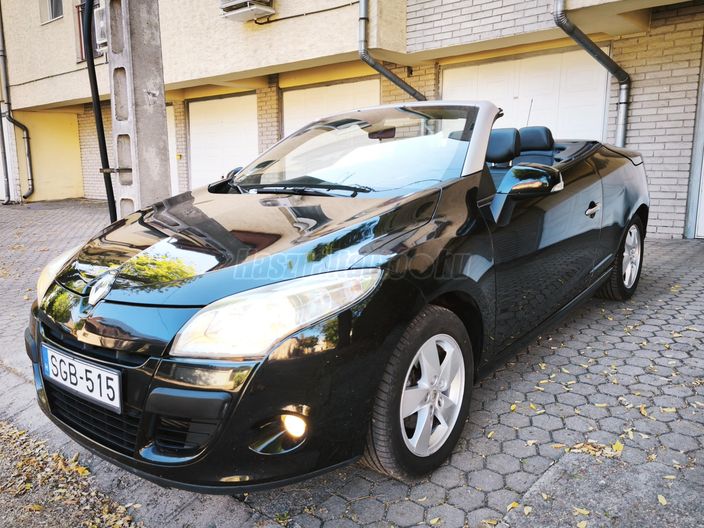 RENAULT MEGANE CC 1.5 dCi Dynamique FAP EDC