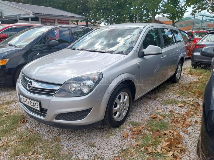 OPEL ASTRA Caravan 1.7 CDTI Essentia