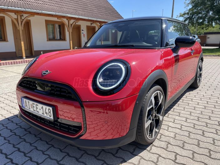 MINI COOPER 1.5 DKG