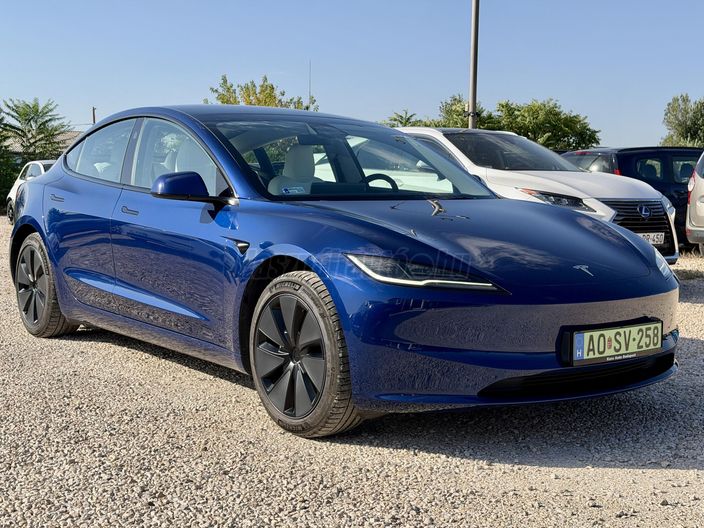 TESLA MODEL 3 RWD Premium (Automata)