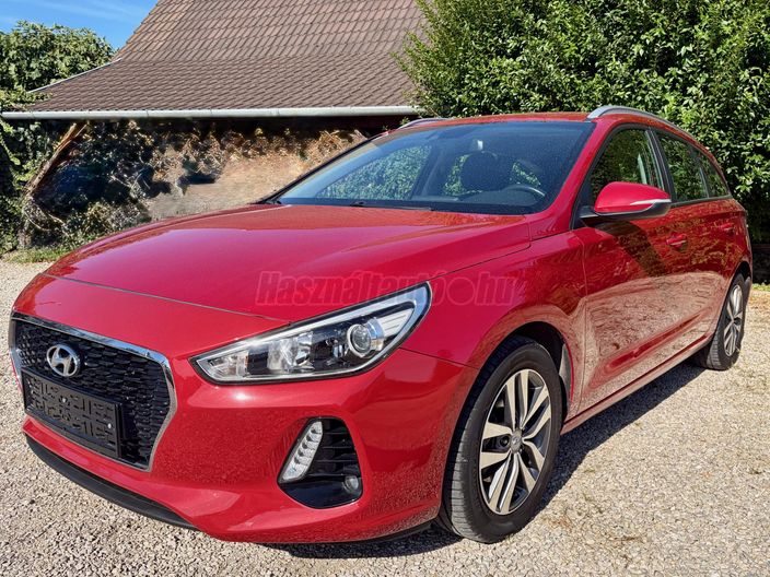 HYUNDAI I30 1.6 CRDi MP Premium DCT