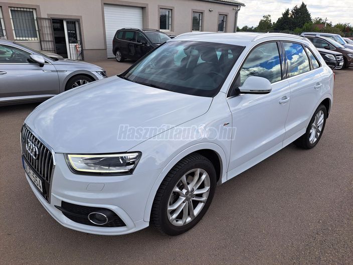 AUDI Q3 2.0 TDi DPF quattro S-tronic