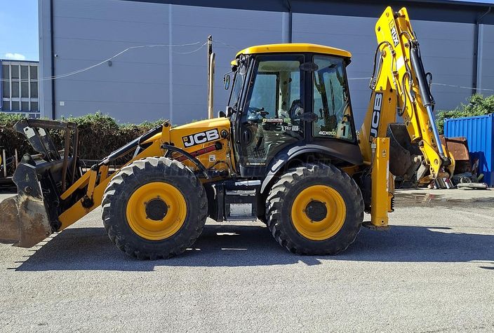 JCB 4CX