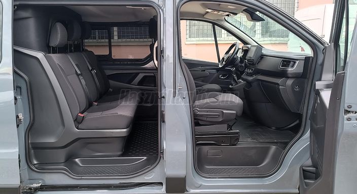 RENAULT TRAFIC 2.0 Blue dCi 150 L2H1 P2 Extra (Automata) (5 személyes )