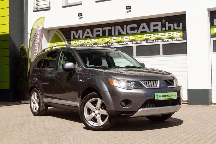 www.martincar.hu további 85 db Extra HD fénykép az OUTLANDER minden apró részletéről
