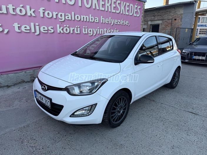 HYUNDAI I20 1.25 Life AC