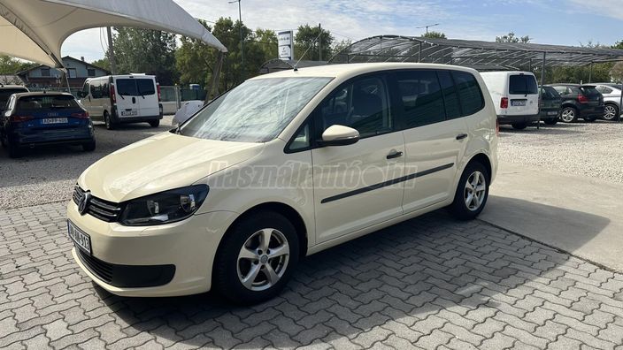 VOLKSWAGEN TOURAN 2.0 CR TDI Comfortline DSG [7 személy]