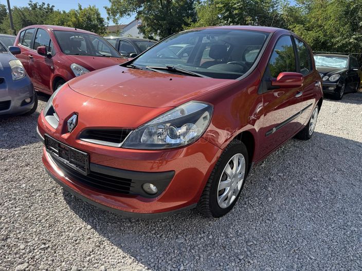 RENAULT CLIO 1.2 16V Authentique