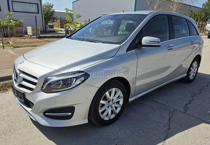 MERCEDES-BENZ B 180 Style