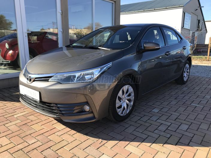 TOYOTA COROLLA Sedan 1.6 Active Comfort