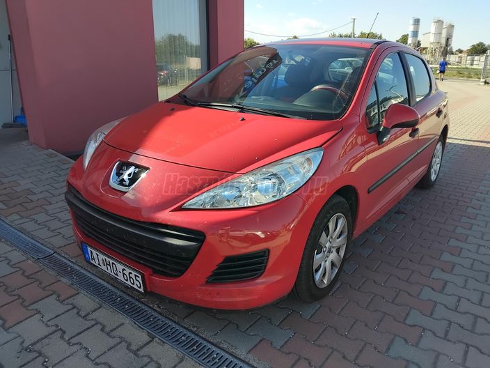 PEUGEOT 207 1.4 16V Trendy