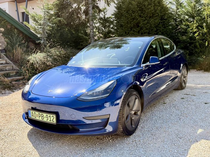 TESLA MODEL 3 Standard Range Plus Aut