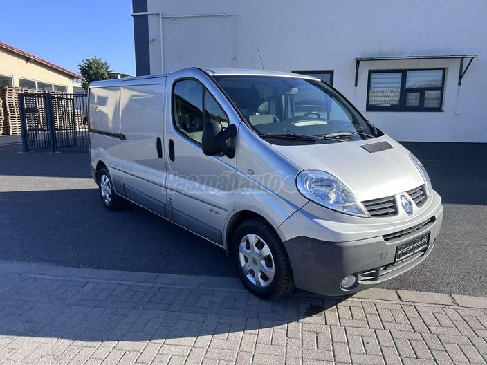 RENAULT TRAFIC 2.0 dCi L2H2P2