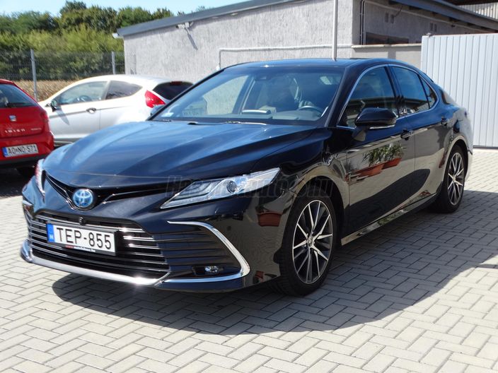 TOYOTA CAMRY 2.5 Hybrid Executive VIP CVT