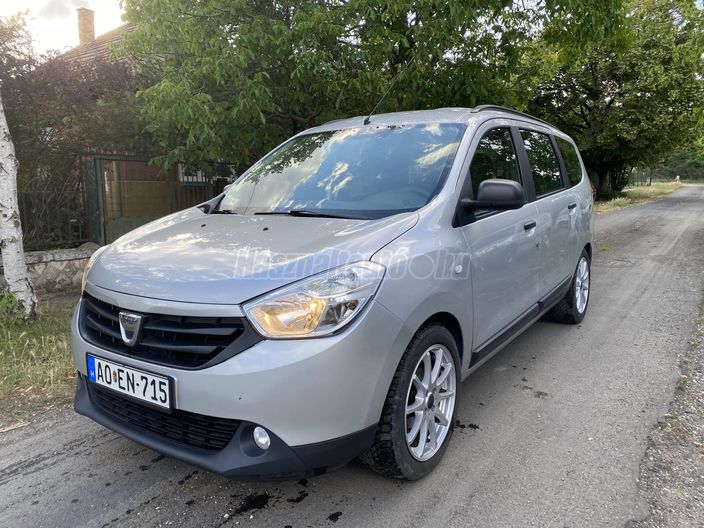 DACIA LODGY 1.5 dCi Arctic (7 személyes )