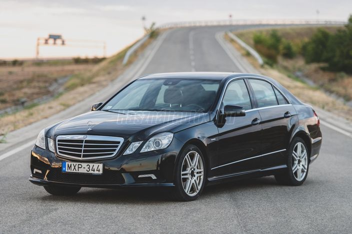 MERCEDES-BENZ E 220 CDI BlueEFFICIENCY Avantgarde (Automata)