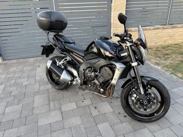 YAMAHA FZ1